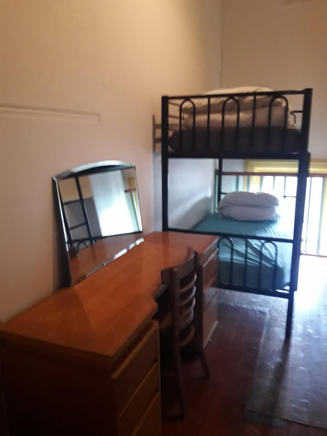 Clover Backpackers - Australia Accommodation